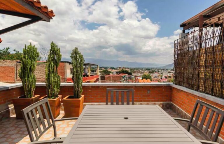 CASA MAYAHUEL - CASA MAYAHUEL